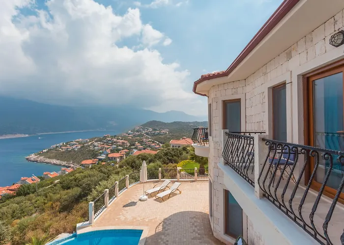 Hillcity Hotel (Adults Only)